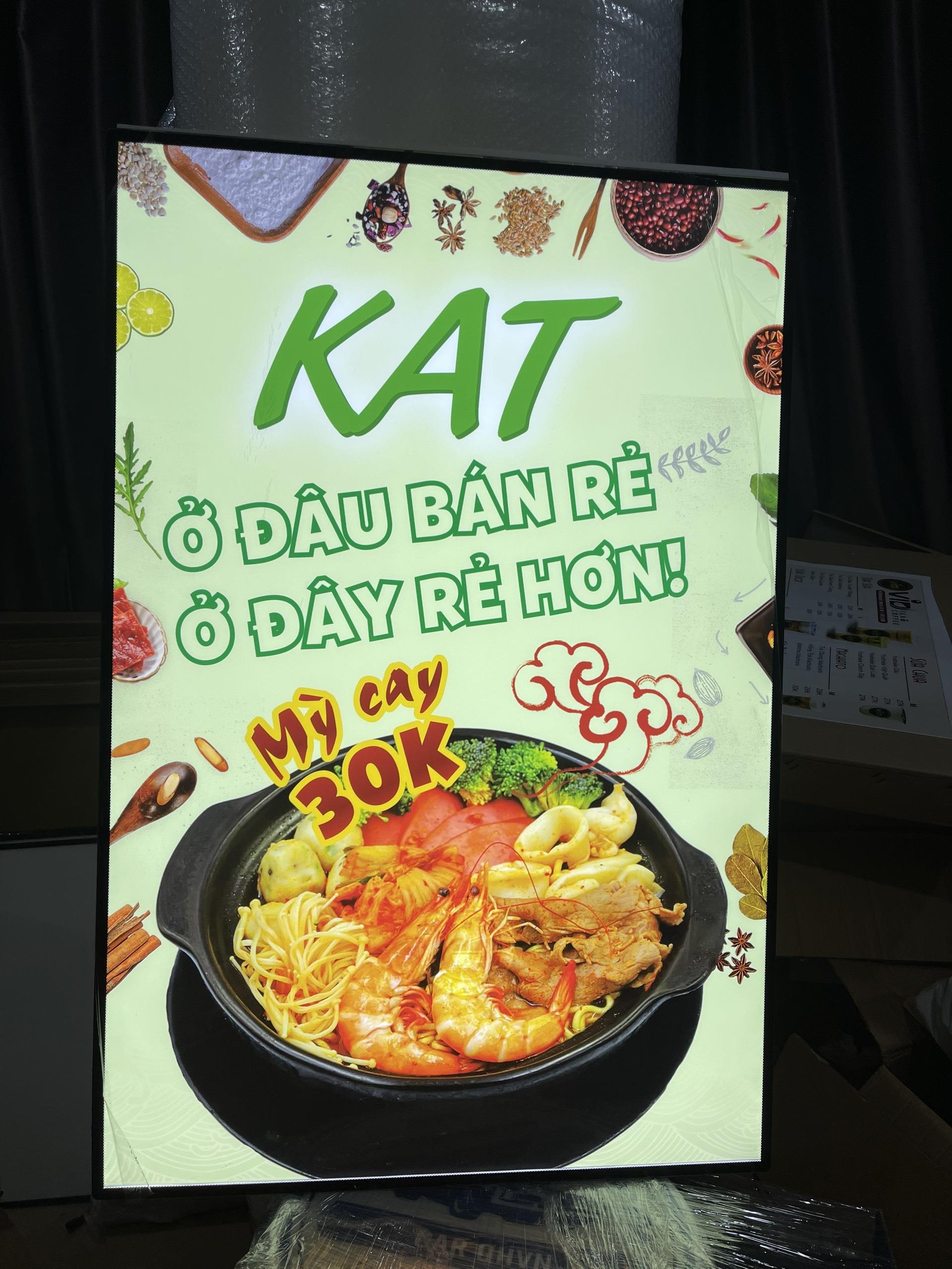 KT: 50x70 cm