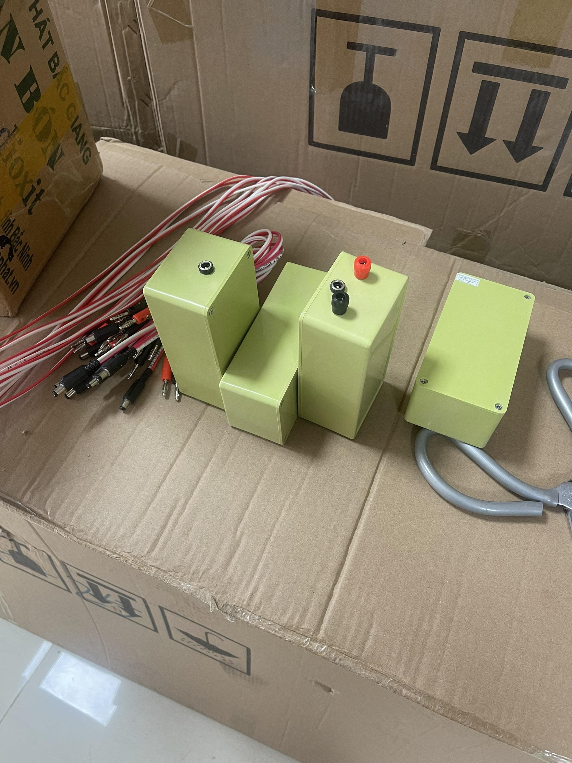Pin sạc rời
